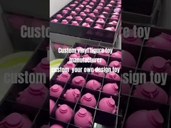 Wynalazujący zabawki winylowe na zamówienie