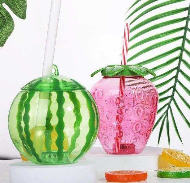 Specjalistyczny plastikowy kubek w kształcie owocu ze słomką Cute Milk Tea Cup Przenośna butelka soku