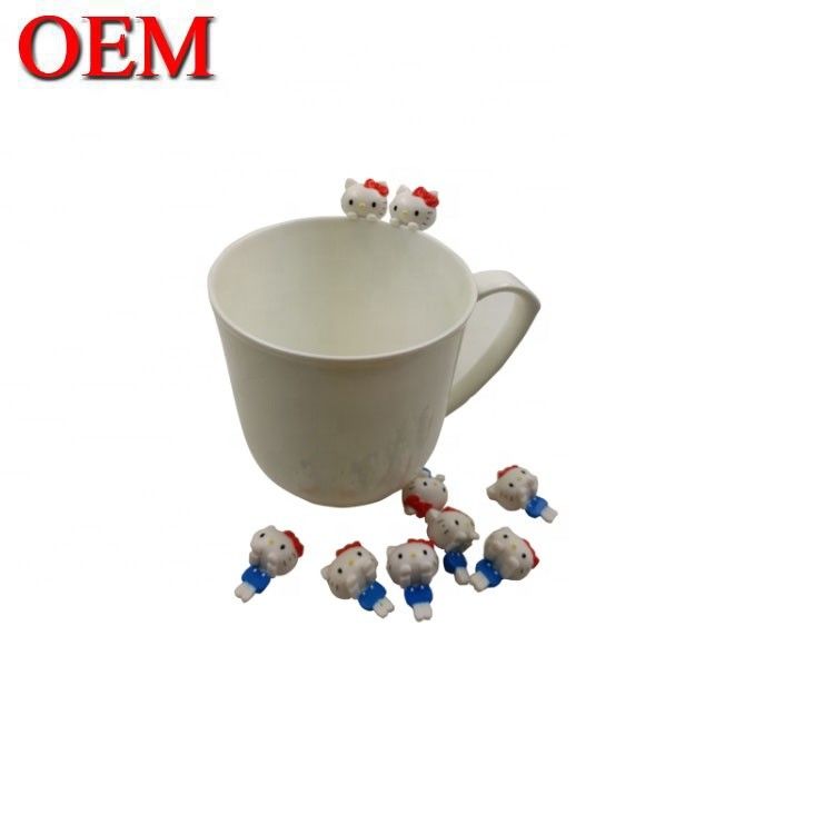 Wykonawca zabawki na zamówienie OEM na zamówienie Kitty Cat Mini Cup Cartoon Figure Toys na zamówienie własnego projektu