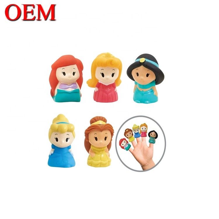 3D Plastic Figure Finger Puppet Toys OEM Hand Play Toy For Kid Niestandardowa Plastic Figure