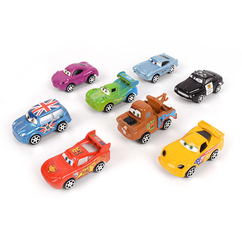 Producent na zamówienie Cartoon Pixar Cars Racing Series Jackson Storm Cruz Smokey 1:43 Diecast Metal Alloy Pojazd Zabawki Boy Kid Gif