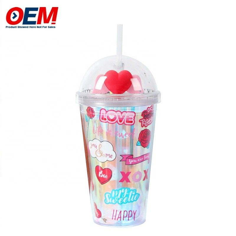 Fabryka na zamówienie PP podwójny kubek ze ścianą ze słomką OEM plastikowy kubek Cute Bear Water Cup