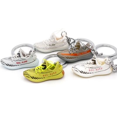 Specjalistyczne buty sportowe kształt 3D Mini Sneaker Promocyjny łańcuch kluczy