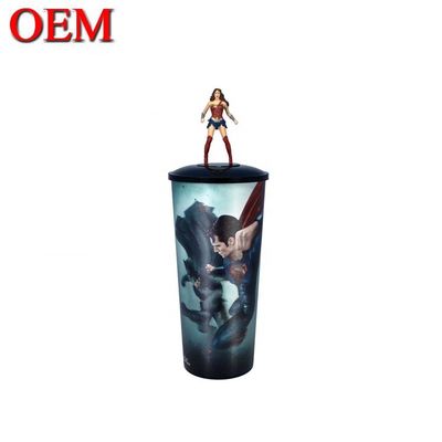 Zindywidualizowany Cute Plastic Topper Character Cup Topper Figurine oem cartoon figure cup